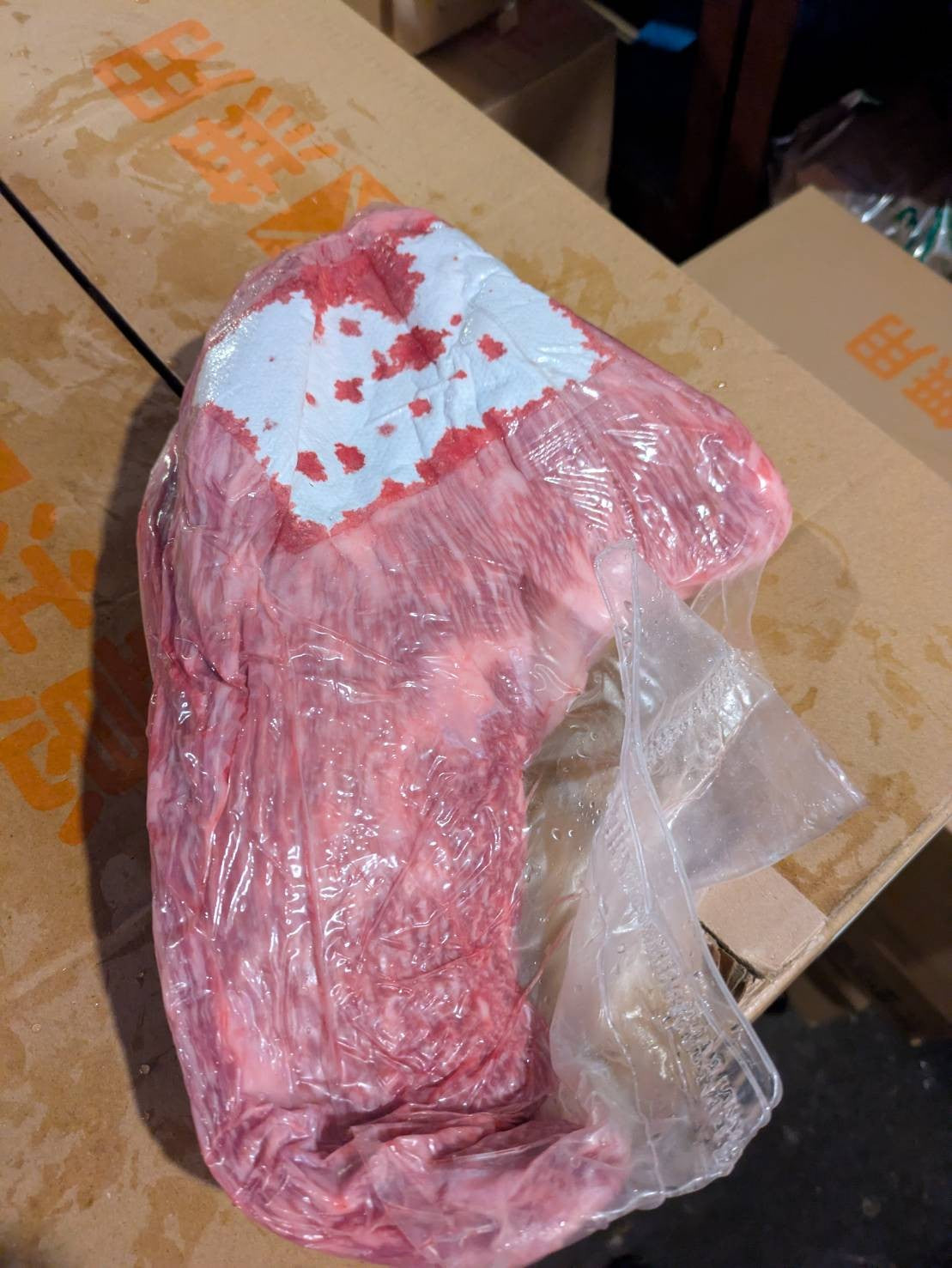 【現物写真】【冷凍】 国産交雑牛トモサンカク 北海道産 376右 1.7kg 単価4,300/kg(税込) 賞味期限2028年10月18日