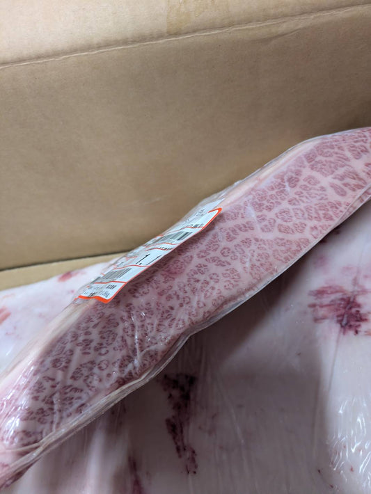 【写真現物】●冷凍 　国産交雑牛ボンショー（上バラ）　 枝番（1656左）1.1kg 　単価5,040/kg（税込）
