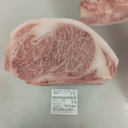 冷凍　黒毛和牛サーロイン 　宮崎県産　692左（51番） 3.9kg 単価¥7910/kg 賞味期限2026/12/16