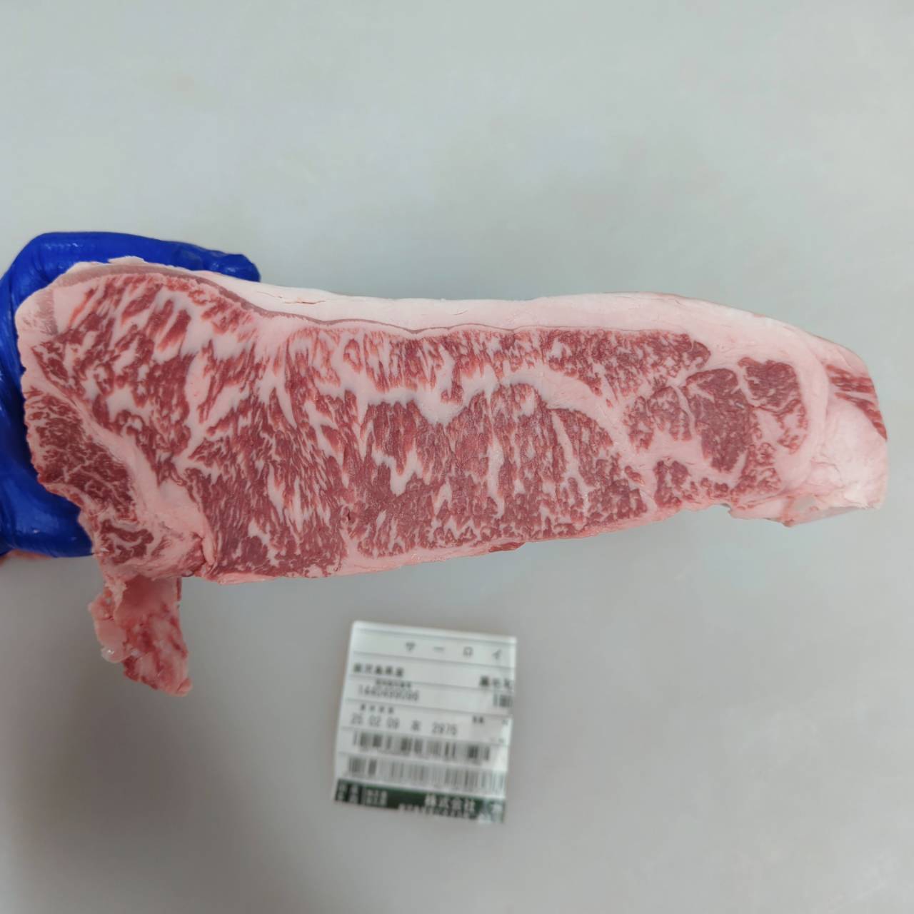 【写真現物】●冷凍　黒毛和牛サーロイン 　鹿児島県産　2975左 3.0kg 単価¥6800/kg （税込）