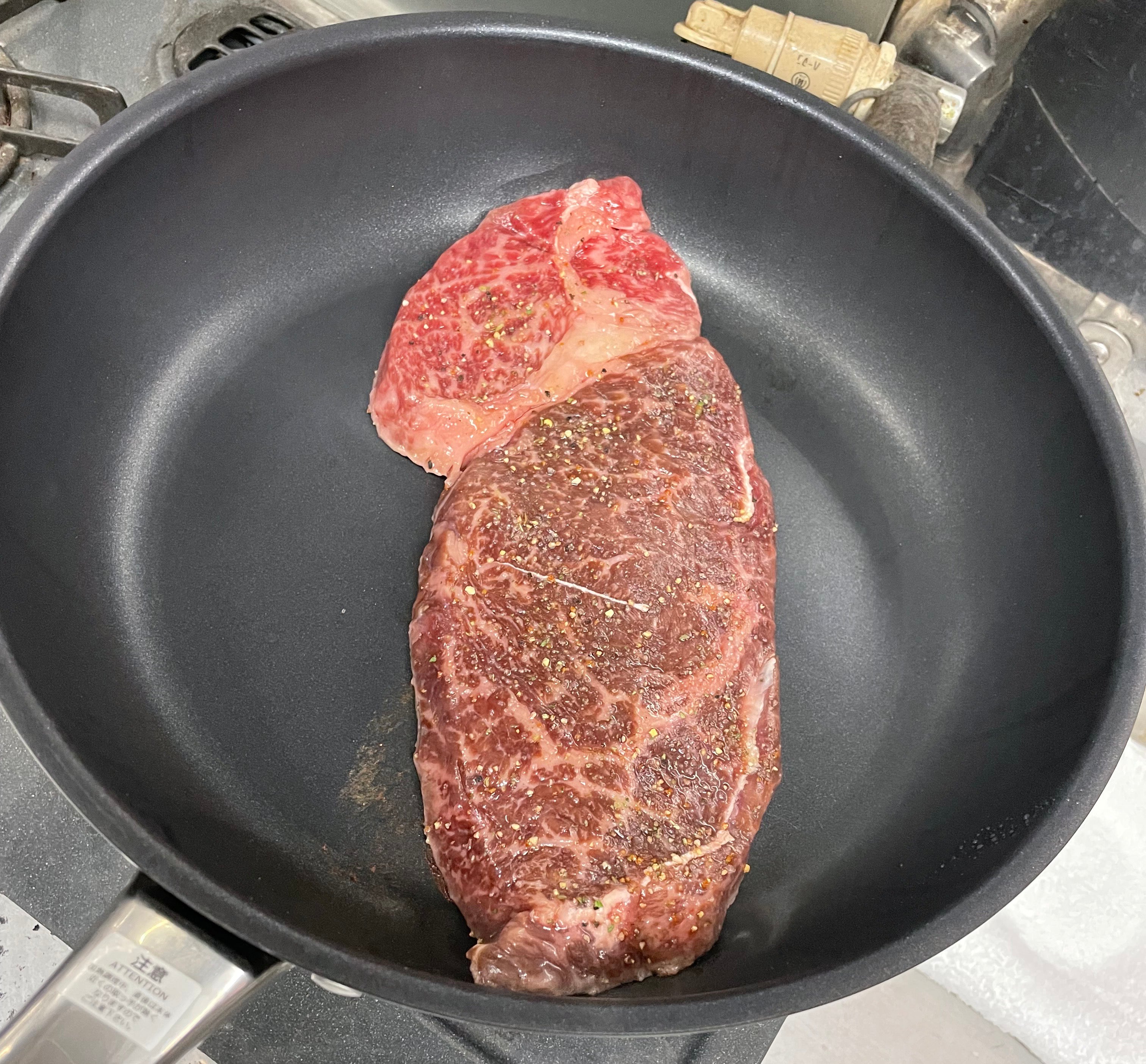 【ご家庭用】冷凍 交雑牛ランイチステーキ　1枚 約400g～500g ¥3500