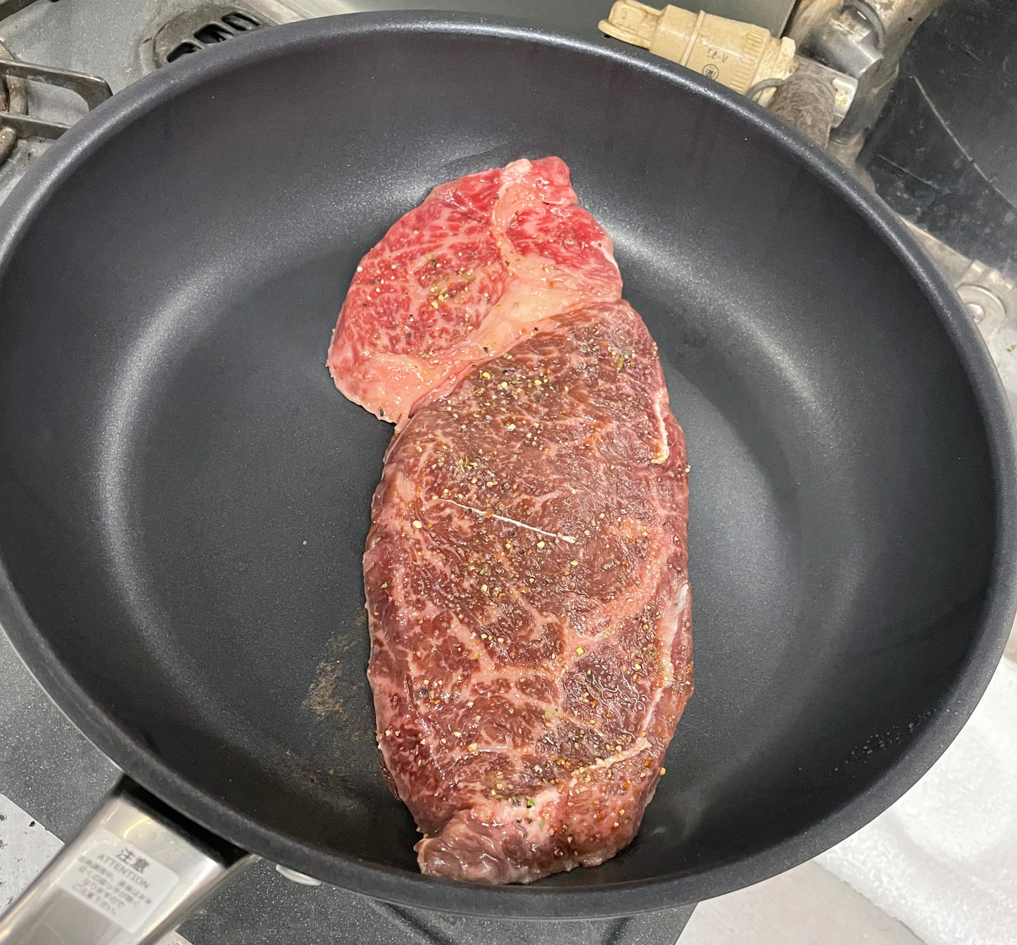 【ご家庭用】冷凍 交雑牛ランイチステーキ　1枚 約400g～500g ¥3500