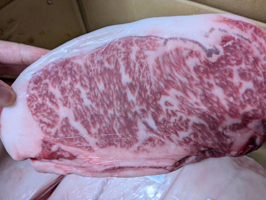 【写真現物】冷凍 交雑 サーロイン（中側）  472右 2.7kg 　単価7,000/kg（税込）