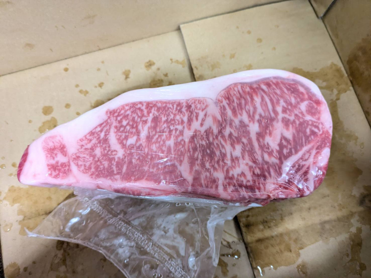 冷凍 交雑 サーロイン 埼玉県産 五穀牛 472右 2.3kg 単価\6700/kg 賞味期限2028年05月24日