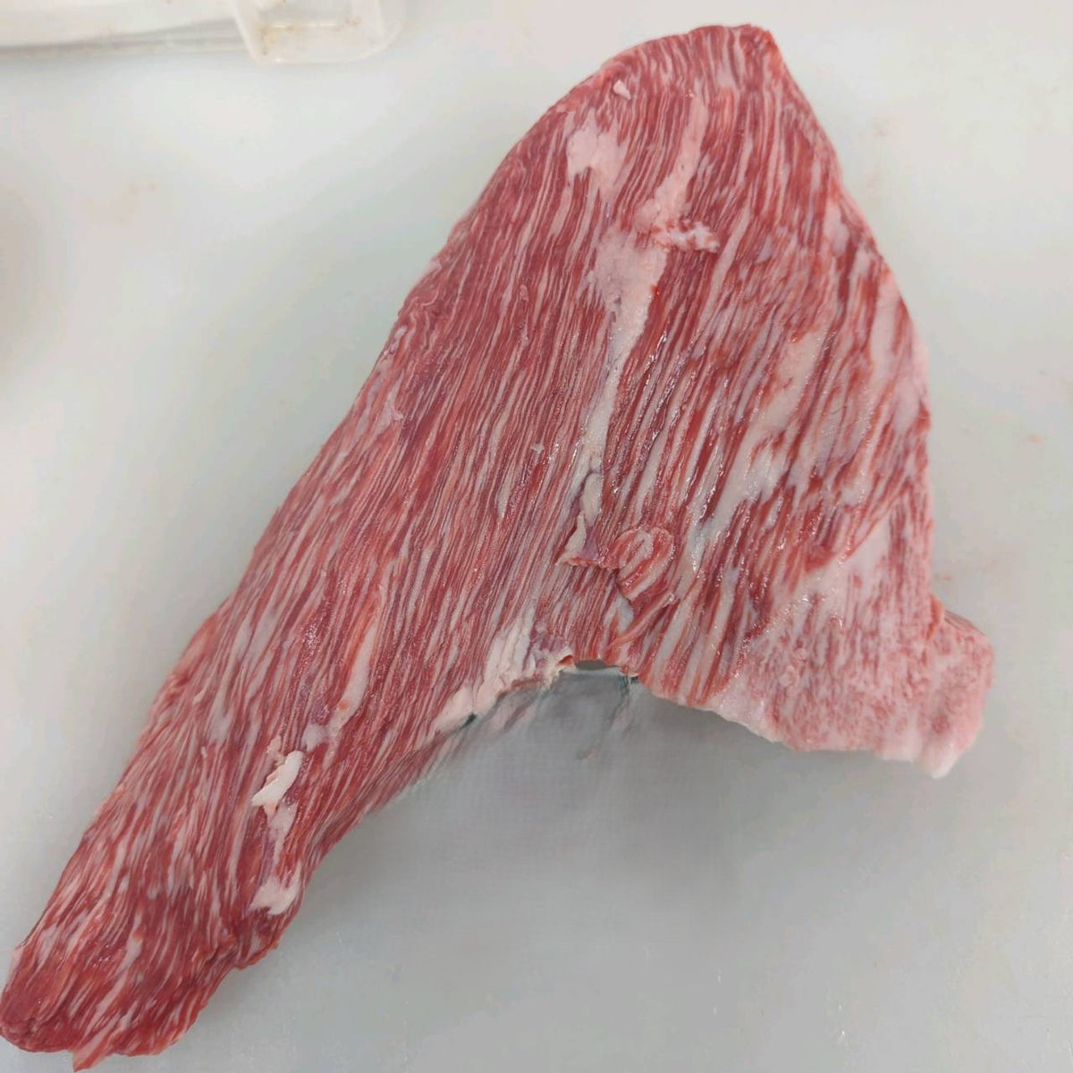 【写真現物】冷凍 　国産交雑牛 トモサンカク　 154左 2.2kg 　単価6,100/kg（税込）