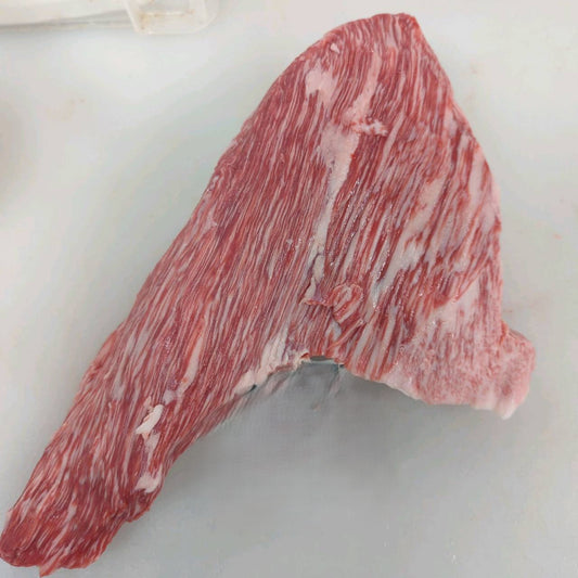 【写真現物】冷凍 　国産交雑牛 トモサンカク　 154左 2.2kg 　単価6,100/kg（税込）