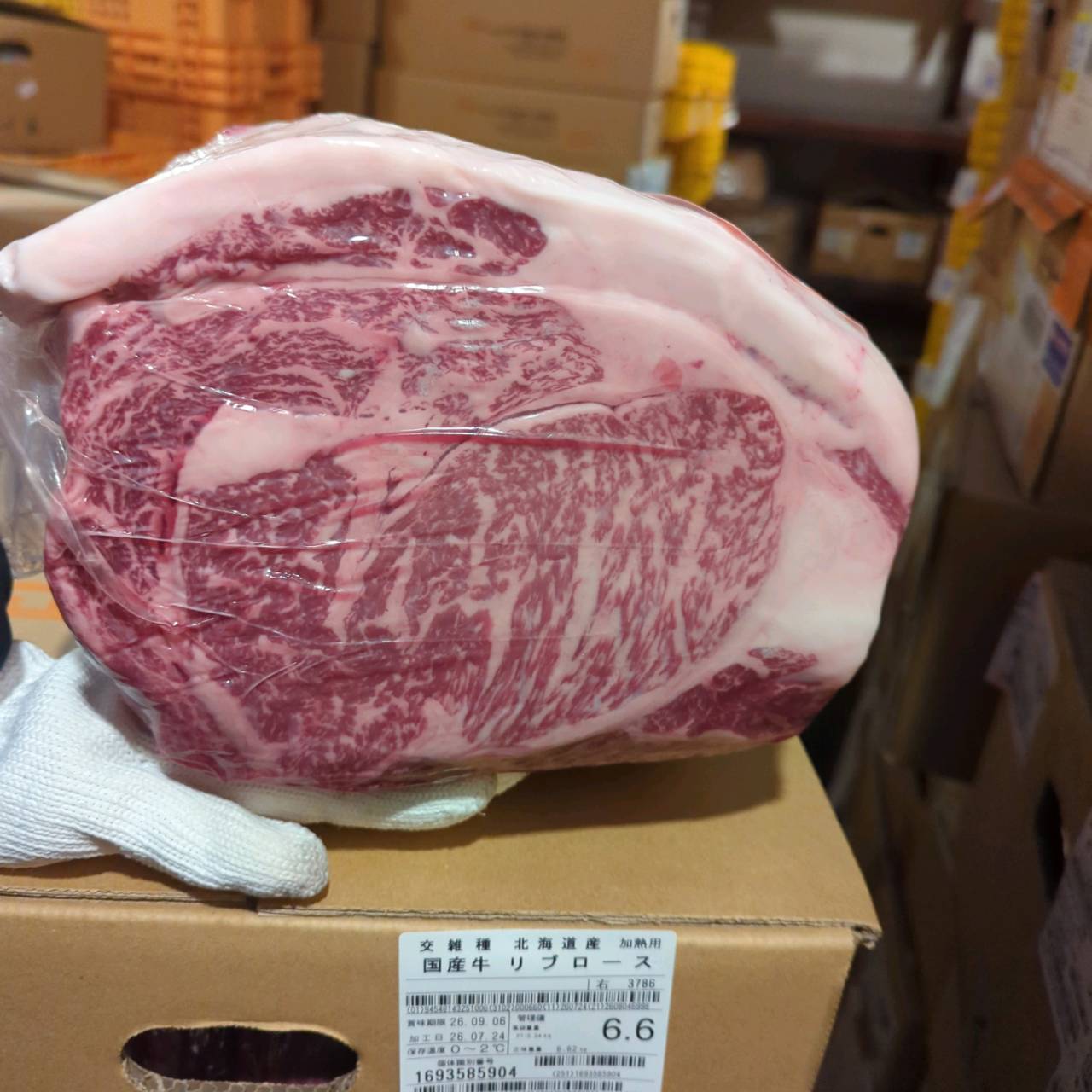 【写真現物】国産交雑牛 リブロース　4番クラス　冷蔵　3786右　6.6kg 　単価5,200/kg（税込）