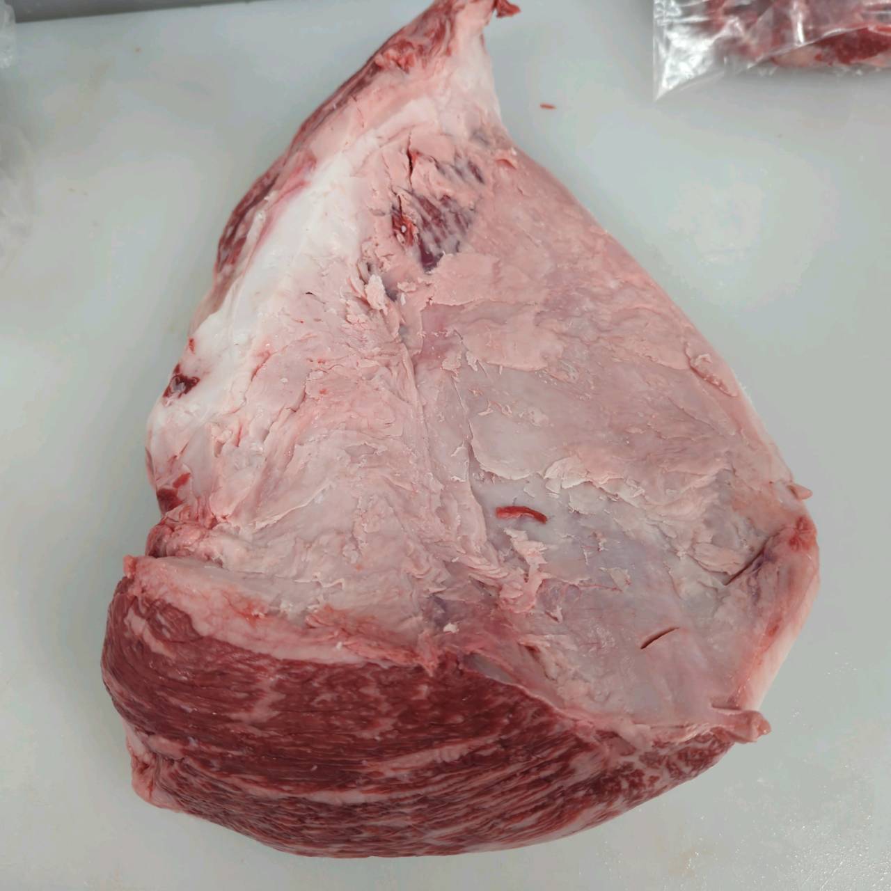 【写真現物】冷蔵 　国産交雑牛イチボ　 421左 503kg 　単価3,900/kg（税込）