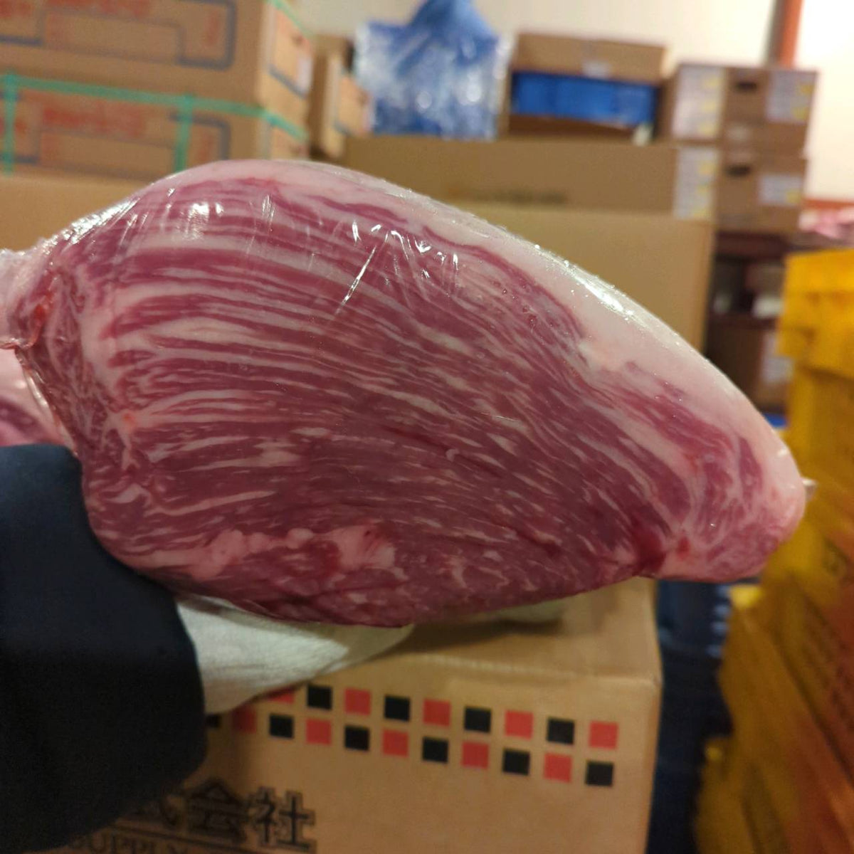 【写真現物】冷蔵 　国産交雑牛イチボ　 511右 5.7kg 　単価3,980/kg（税込）