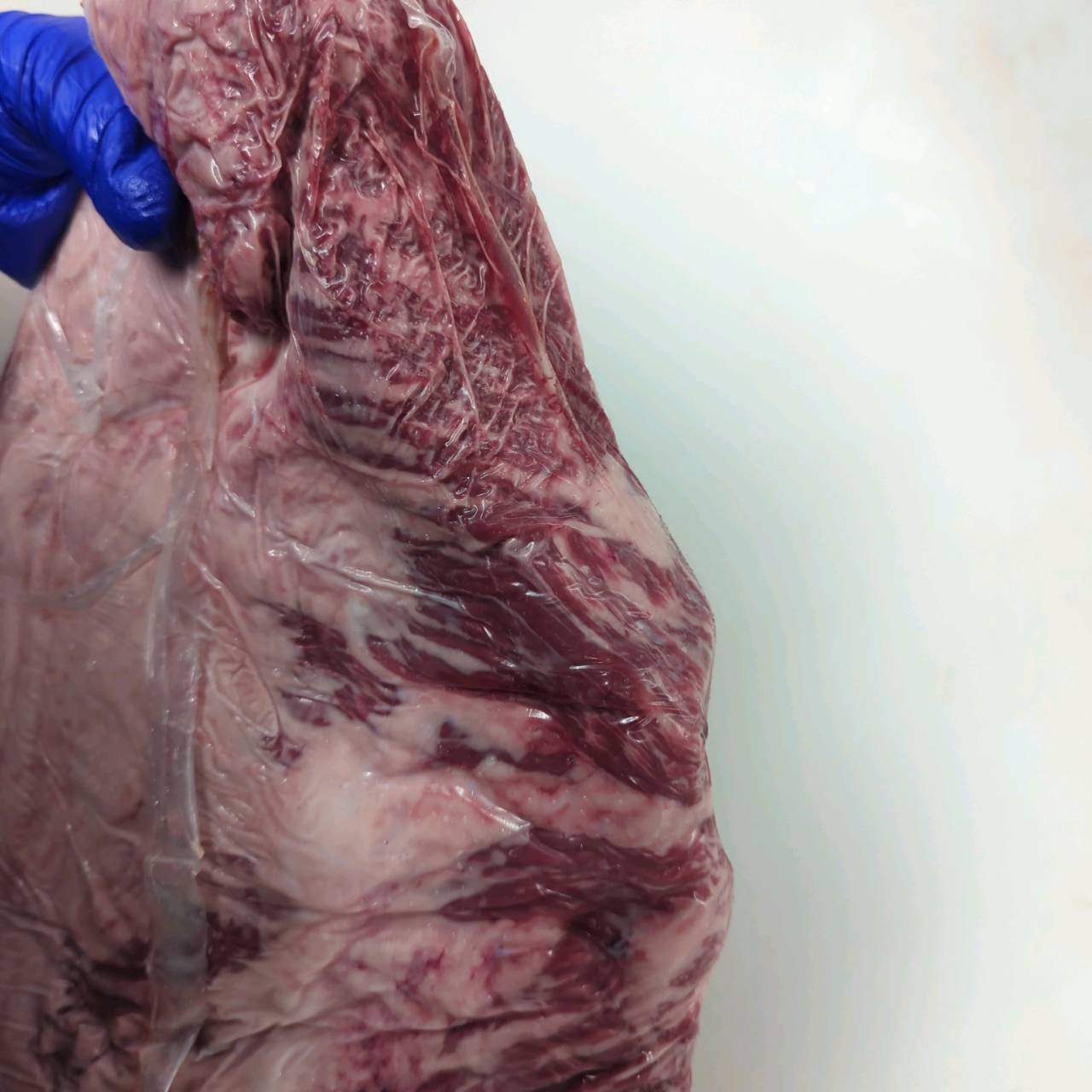 【写真現物】冷蔵 　国産交雑牛カイノミ　 枝番（705左）3.2kg 　単価6,800/kg（税込）