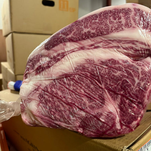 【写真現物】冷蔵 　国産交雑牛 リブロース　36右　10.1kg 　単価5,200/kg（税込）