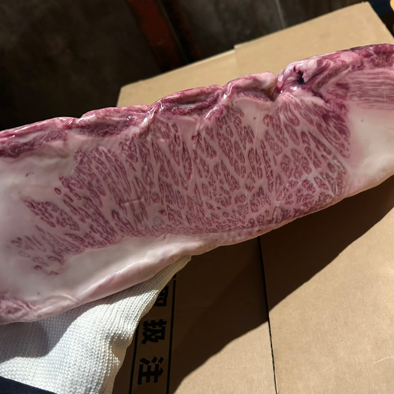 黒毛和牛三角バラ　冷蔵　単価4,280円/kg（税込）　写真現物（80049）7.4kg