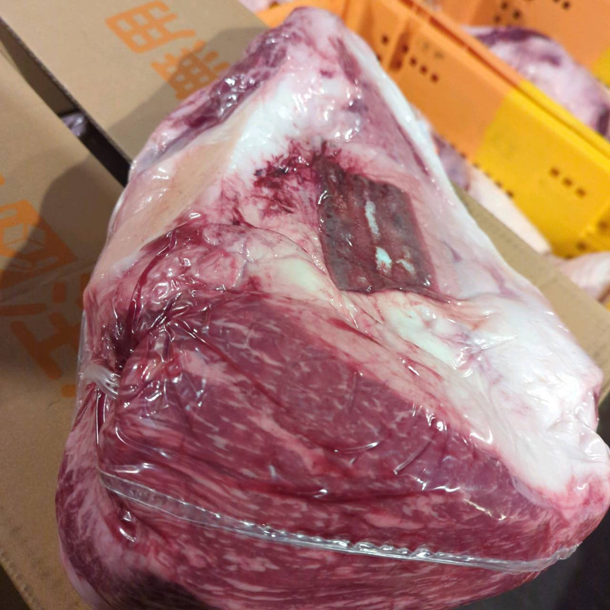 【写真現物】冷蔵 　国産交雑牛イチボ　 210左 5.8kg 　単価3,980/kg（税込）