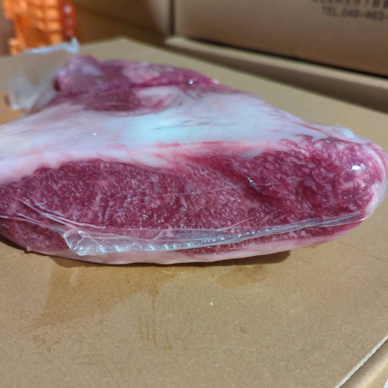 【写真現物】ブリスケの良いところ　冷蔵 　国産交雑牛ブリスケ　4番クラス　 367左 2.6kg 　単価3,980/kg（税込）