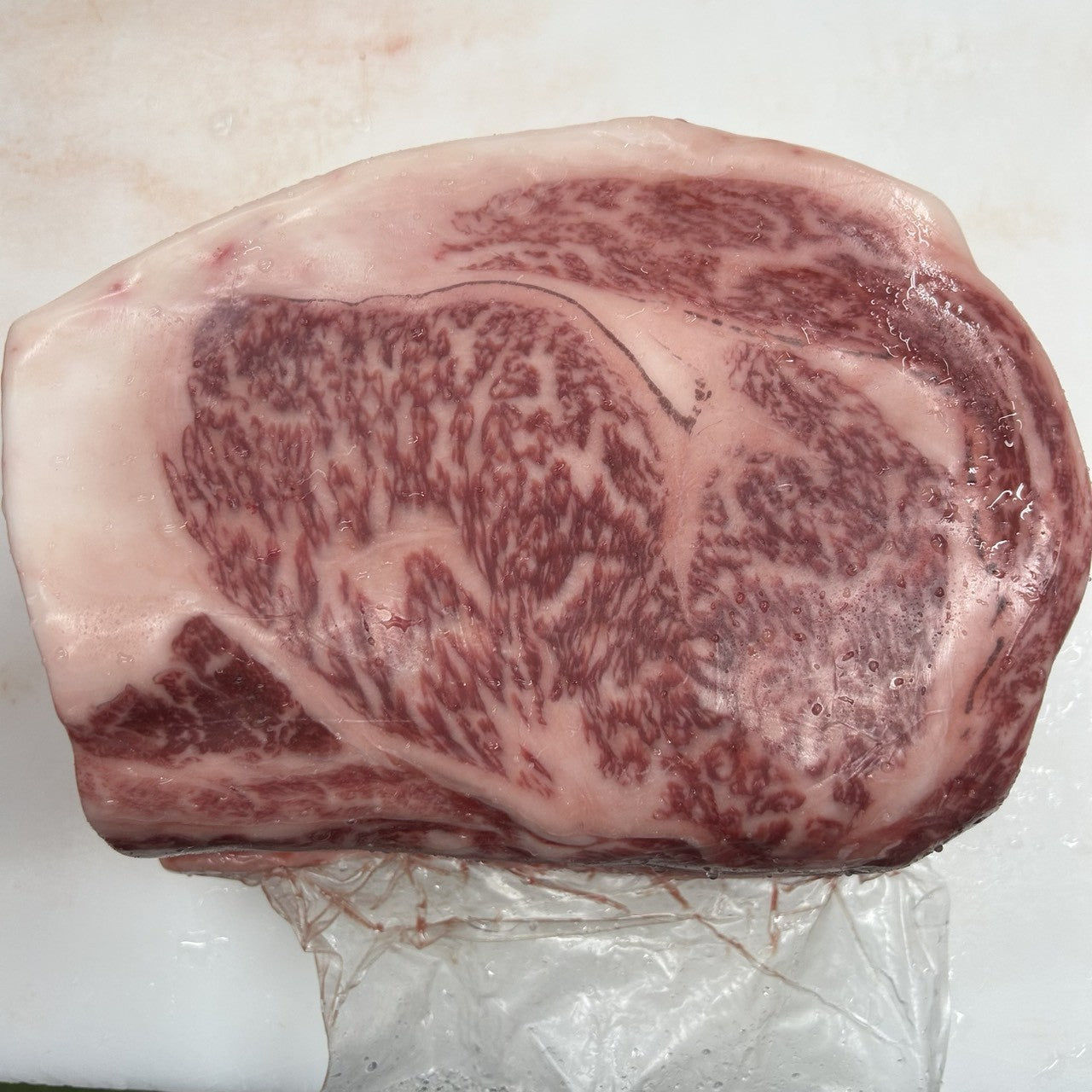 【現物写真】冷凍 国産交雑牛リブロース 栃木県産 409左 3.8kg 単価5,550/kg（税込） 賞味期限2028年09月16日