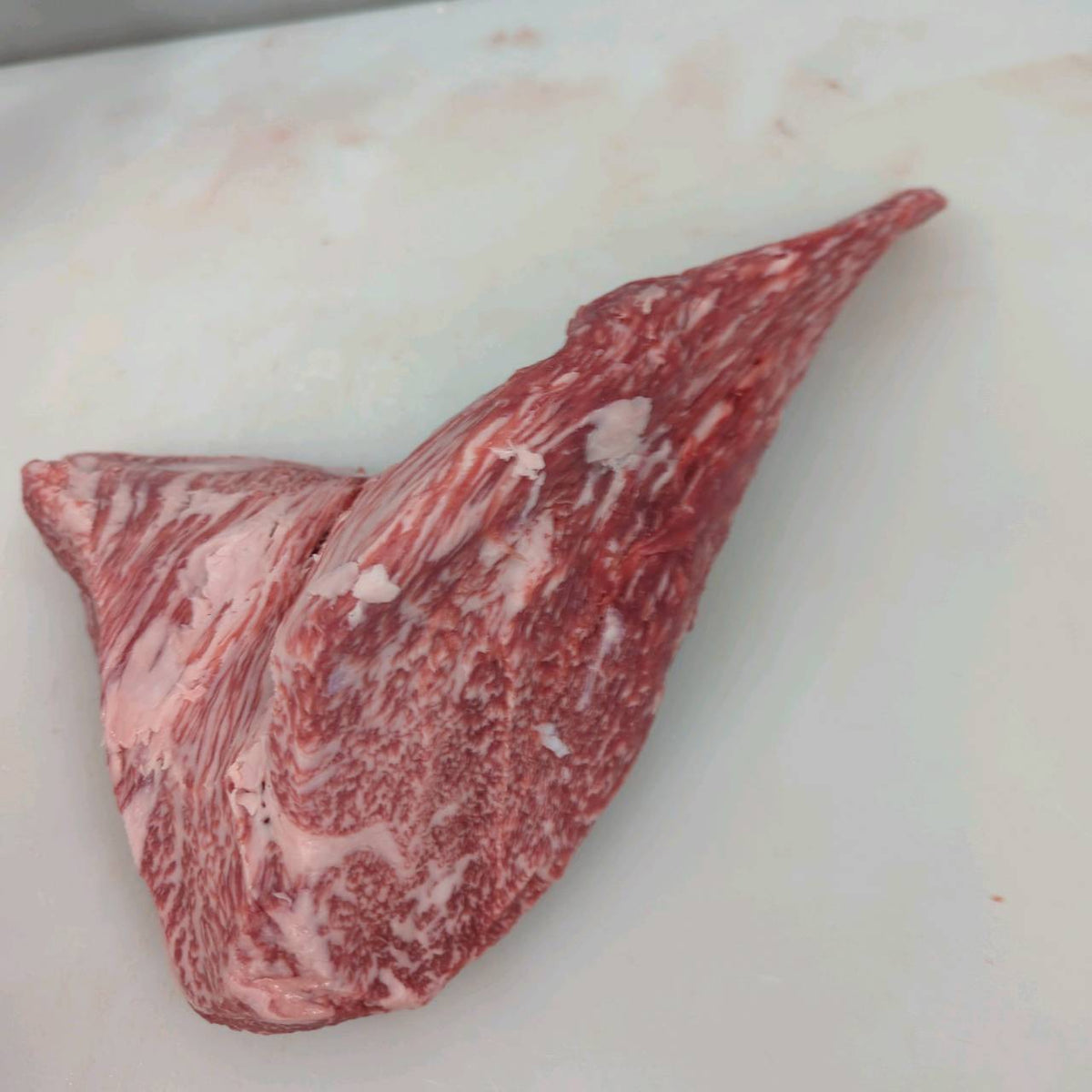 【写真現物】冷蔵 　国産交雑牛 トモサンカク　511右 1.8kg 　単価6,000円/kg（税込）