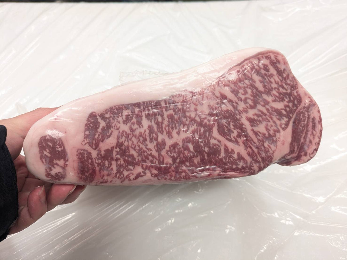 【現物写真】冷凍 国産交雑牛サーロイン 3分割 埼玉県産 559左 11.5kg 単価5,900/kg（税込） 賞味期限2028年09月16日