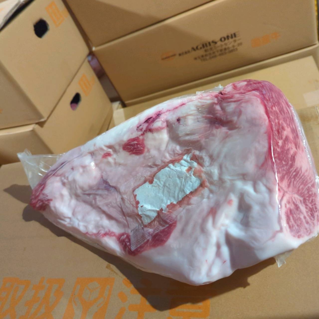 【写真現物】国産交雑牛イチボ　※訳あり　冷蔵　629右　5.3kg　単価3,880/kg（税込）