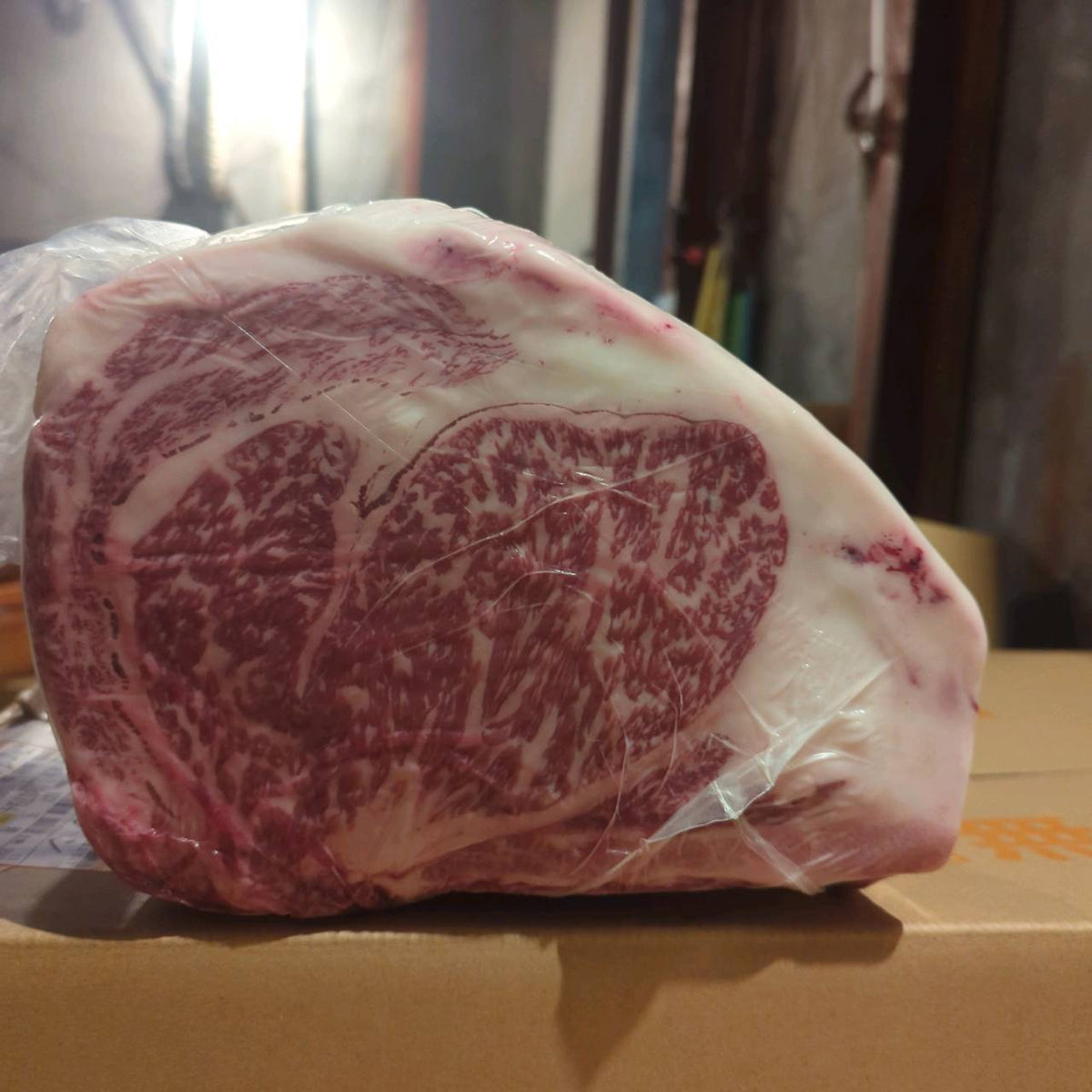 【写真現物】冷蔵 　国産交雑牛 リブロース　629右　9.1kg 　単価5,200/kg（税込）