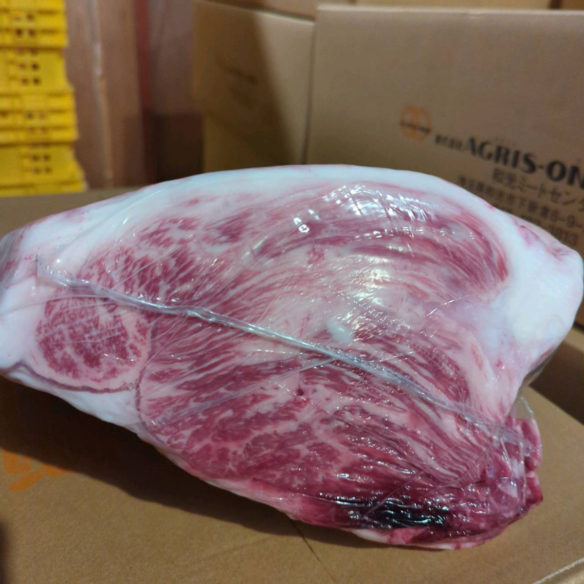 【写真現物】ソトモモ国産交雑牛　（ナカニクのみ）　※訳あり　629右　7.8kg　単価3,380/kg（税込）