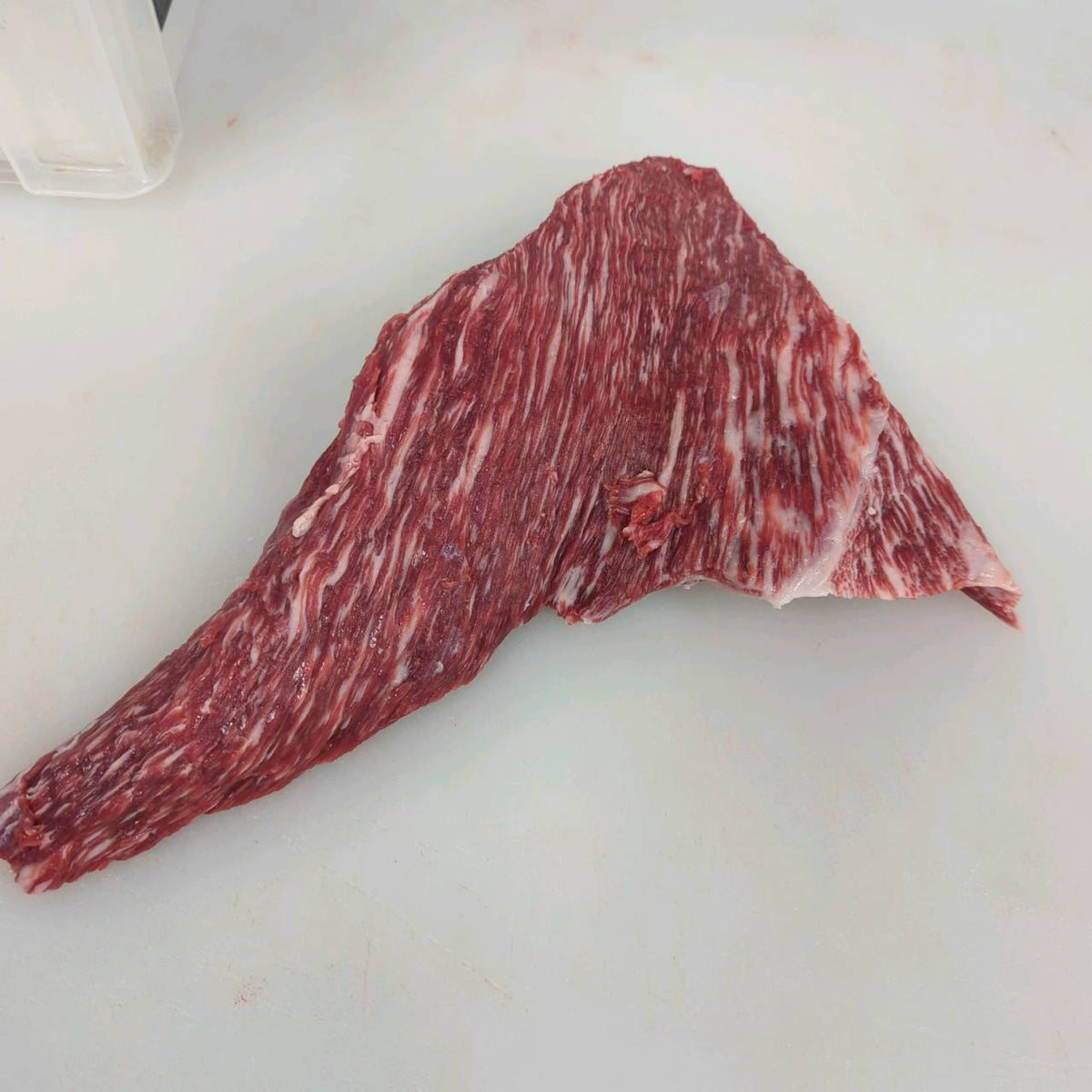 【写真現物】冷蔵 　国産交雑牛 トモサンカク　757左 1.4kg 　単価6,000円/kg（税込）