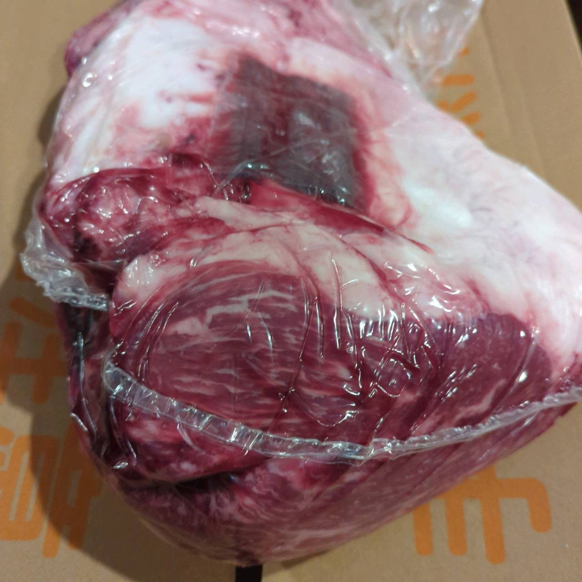 【現物写真】冷蔵 国産交雑牛イチボ 埼玉県産 93左 5.4kg 単価3,980/kg（税込） 賞味期限2026年11月21日
